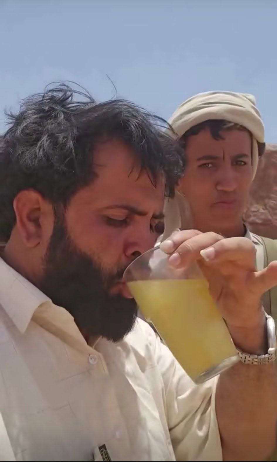 كشف هوية صاحب عصير الكبش الذي أثار الجدل في مطارح الكرامة - صحافة مباشر