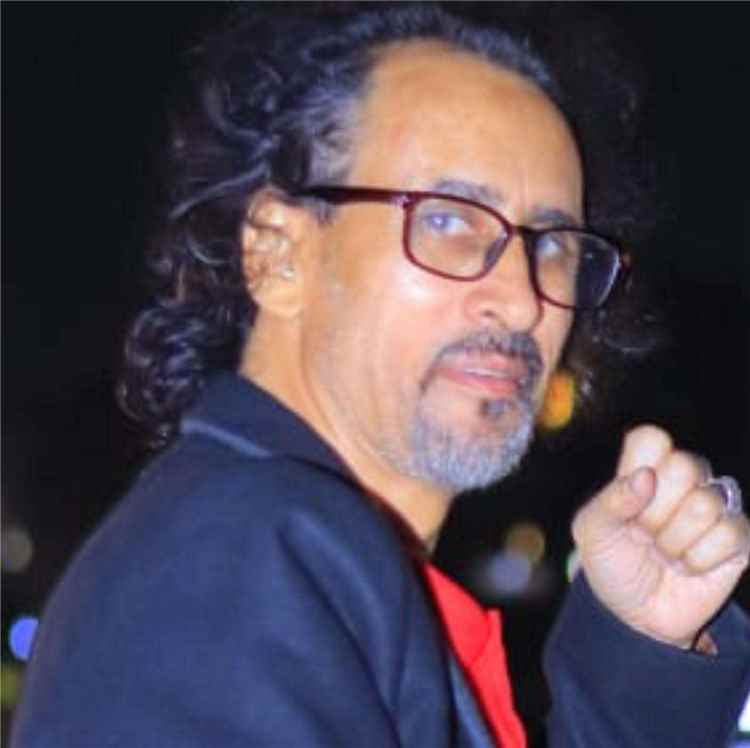 تقرير: "القيق" يعلن موقفًا جديدًا تجاه عيدروس الزُبيدي ويثير الجدل