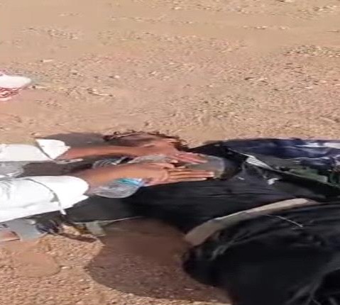 صحراء الجوف تبتلع مسافر وتكاد تفتك بـ3 آخرين هرباً من حصار طرقات الحوثيين.. تفاصيل إنقاذهم
