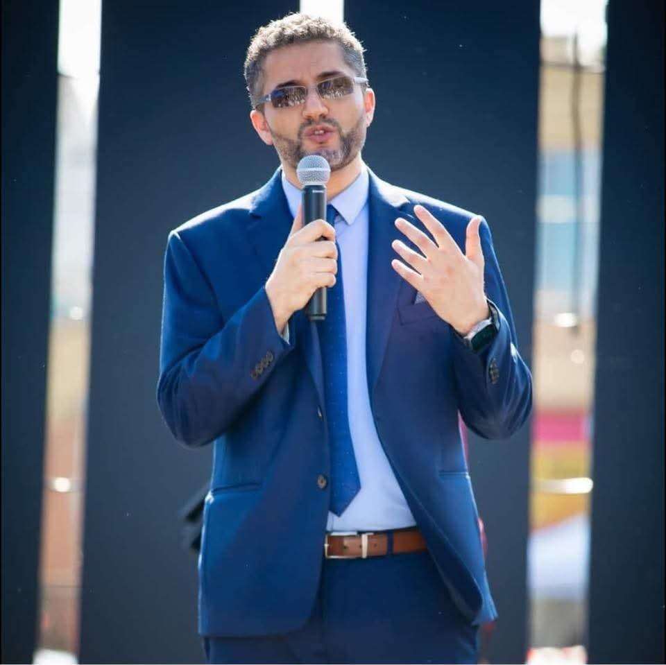 ترامب يعين شخصية يمنية في منصب رفيع ضمن فريق مستشاريه