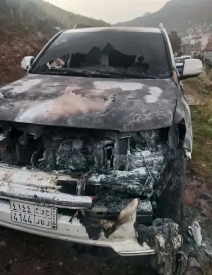 إحراق سيارةمغترب يمني في إب .. عودة مغترب تنتهي بحادثة صادمة في أول أيام إجازته
