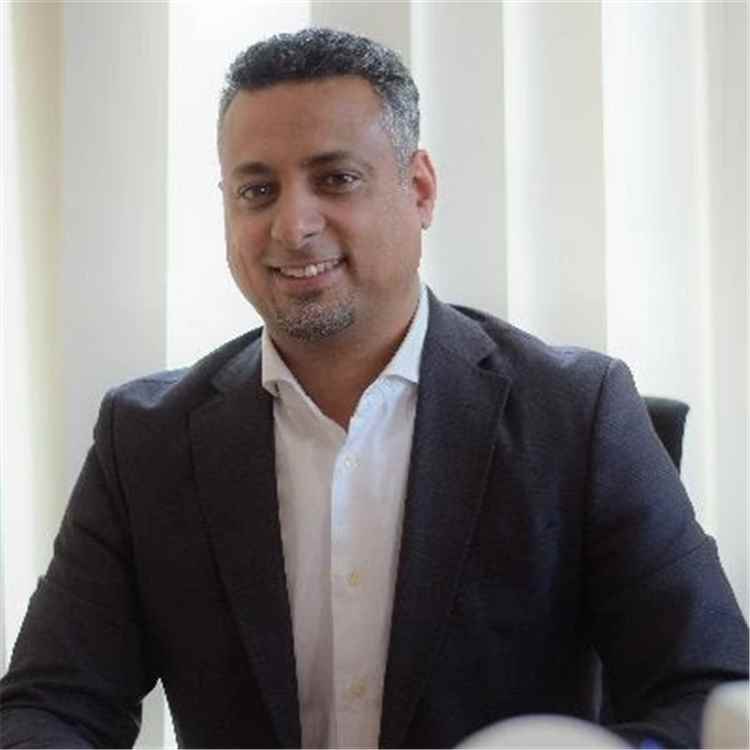 تقدم جديد في تحقيقات اغتيال مسؤول الصندوق الاجتماعي بعدن .. ضبط مشتبهين وملاحقة المنفذين الرئيسيين