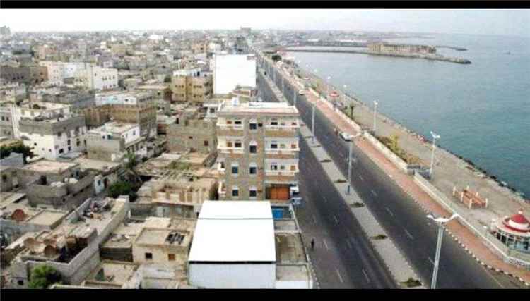 تطورات صادمة في الحديدة.. النيابة تأمر بفتح قبر طفل بعد اتهامات خطيرة