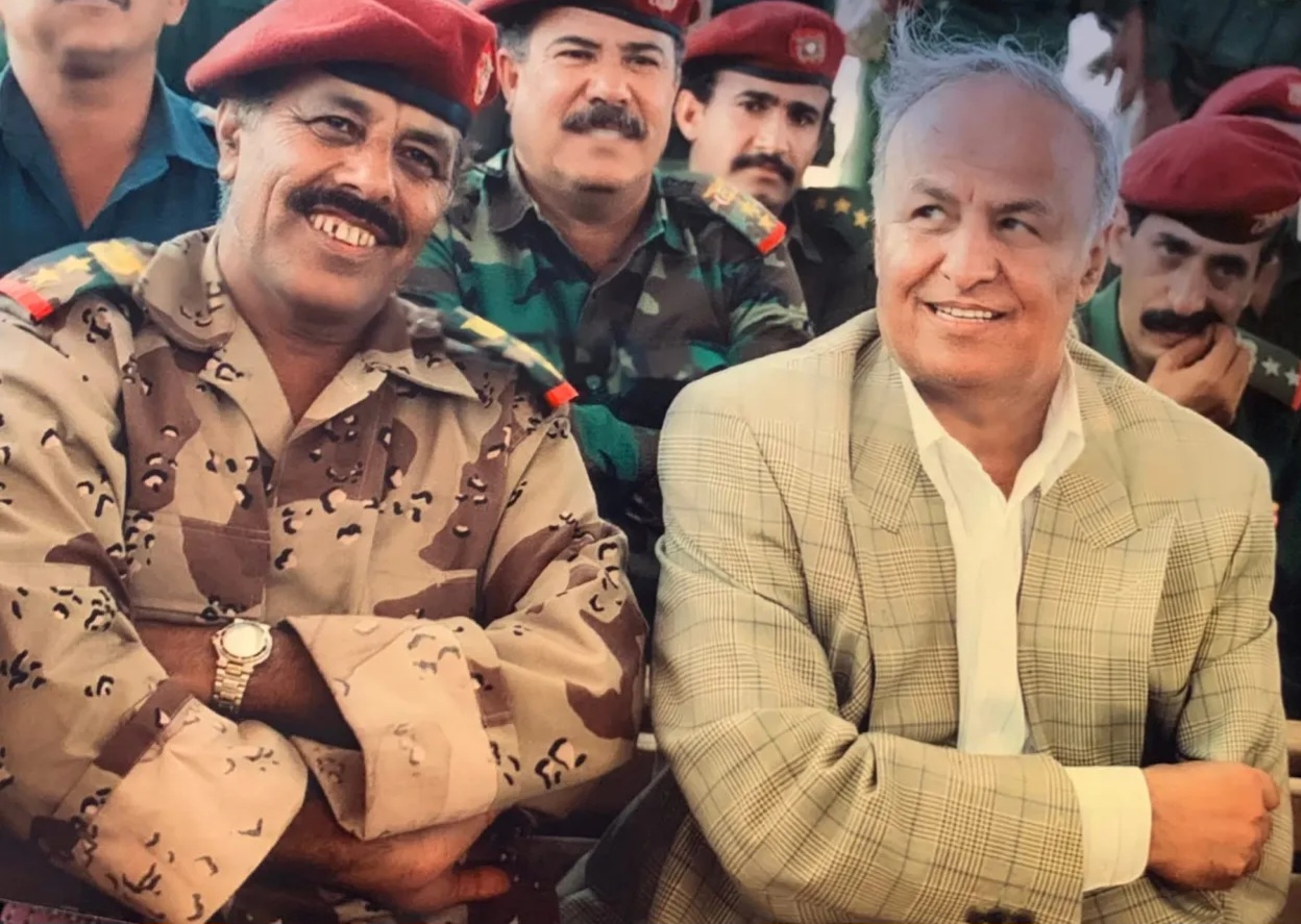 الفريق علي محسن يكتب رسالته الأخيرة في وداع هادي
